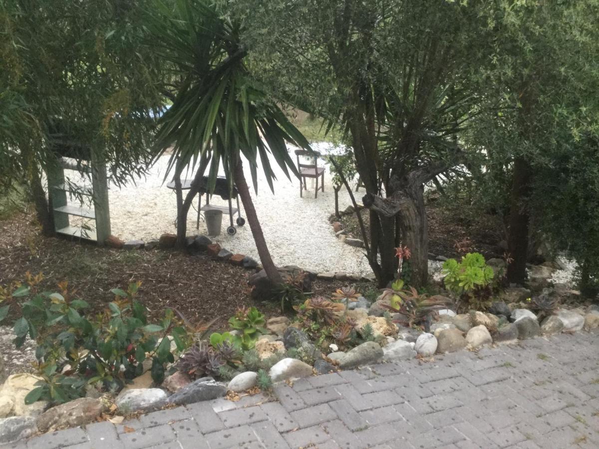 Finca El Rio, The Studio Self Catering With Pool And Hydrotherapy Jacuzzi Set In Beautiful Gardens, 구아로 외부 사진